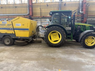 John Deere 5085 Bild 2
